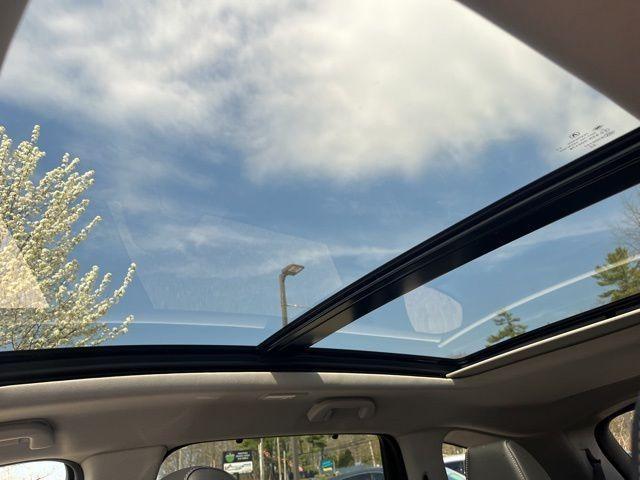used 2023 Acura MDX car, priced at $39,995