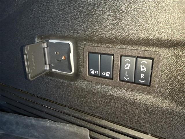 used 2024 GMC Yukon XL car, priced at $69,999