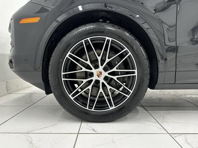 new 2025 Porsche Cayenne car, priced at $98,445