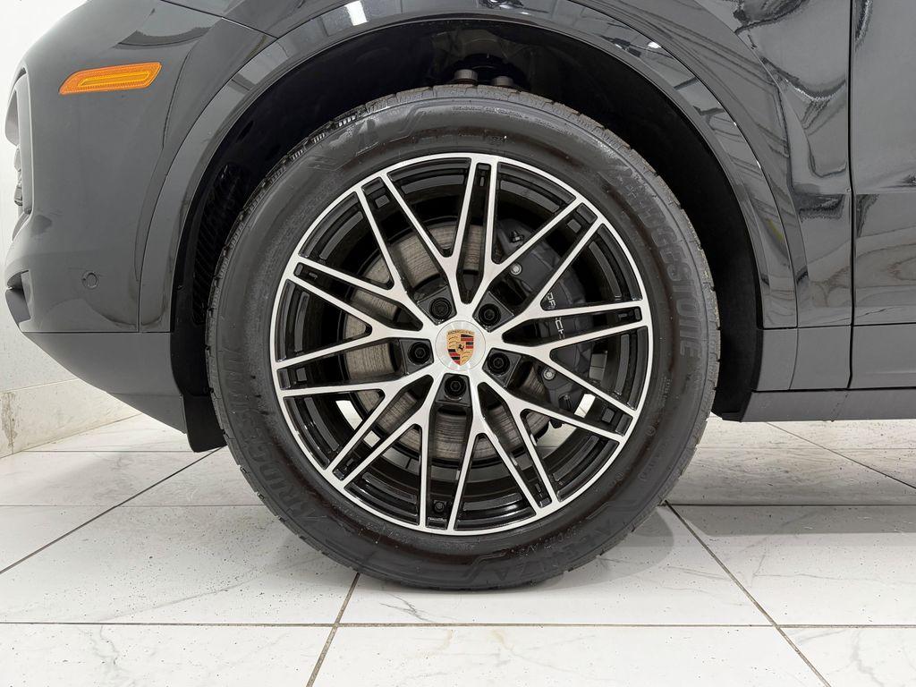 new 2026 Porsche Cayenne car, priced at $105,502