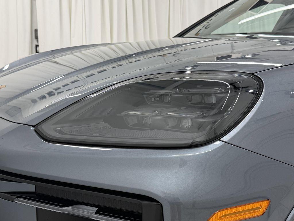 new 2026 Porsche Cayenne car, priced at $159,042