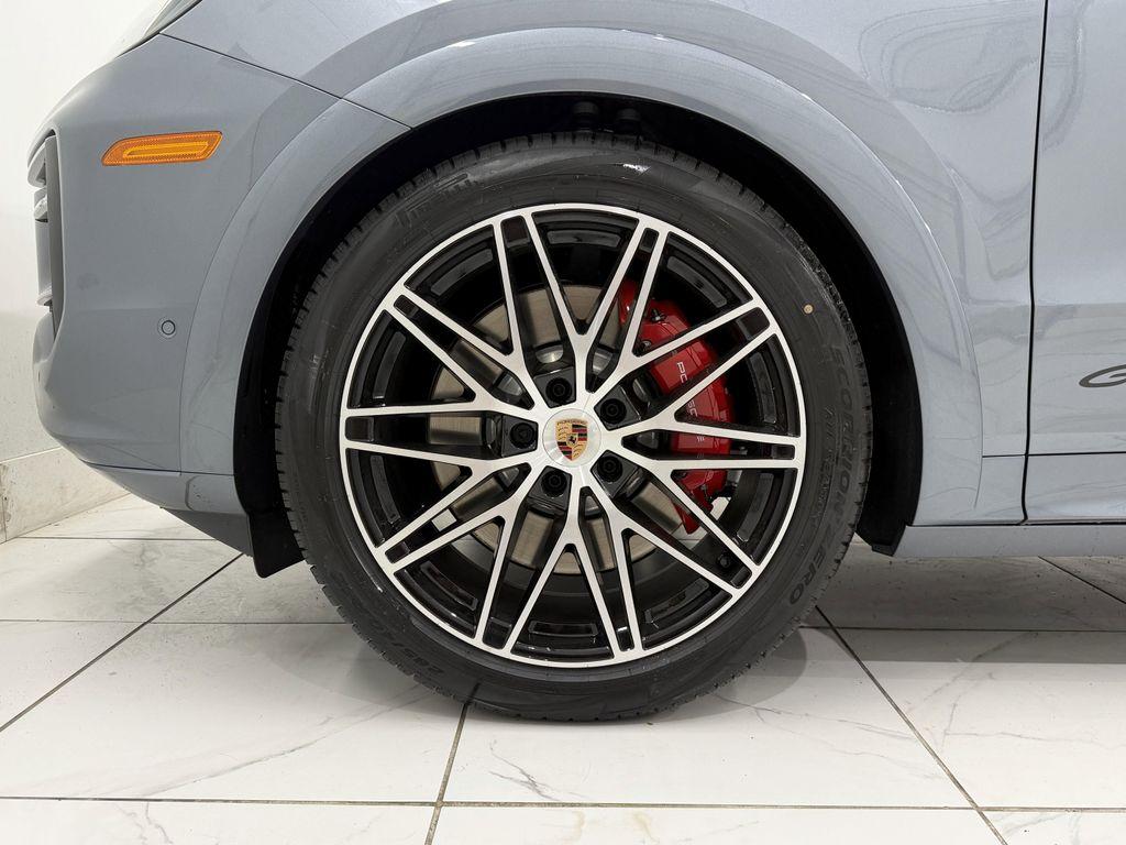 new 2026 Porsche Cayenne car, priced at $159,042