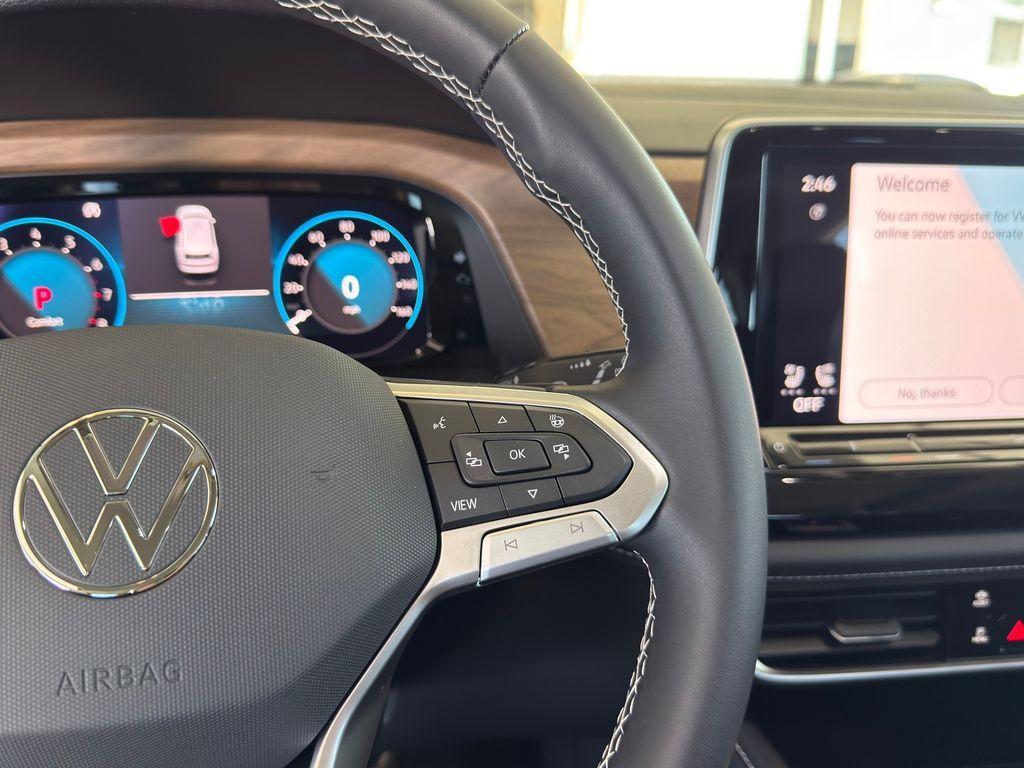 new 2026 Volkswagen Atlas car, priced at $47,681