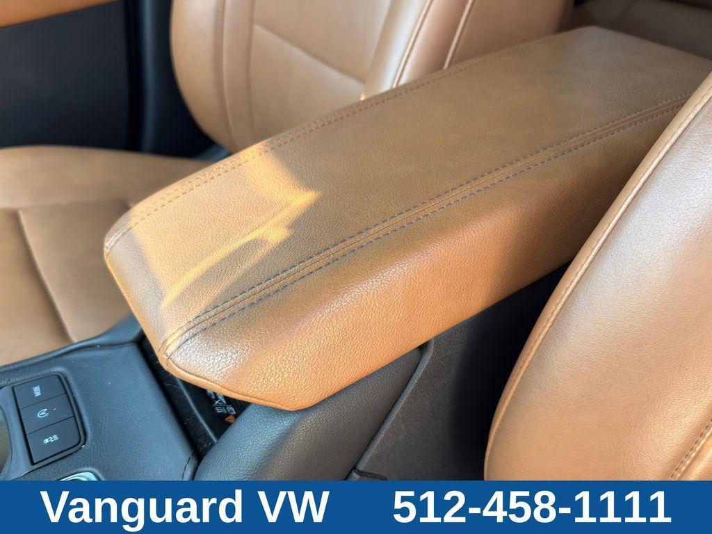 used 2021 Cadillac XT4 car, priced at $18,807