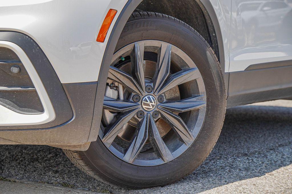 used 2024 Volkswagen Tiguan car, priced at $25,999
