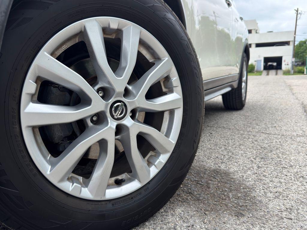used 2018 Nissan Rogue car, priced at $14,746