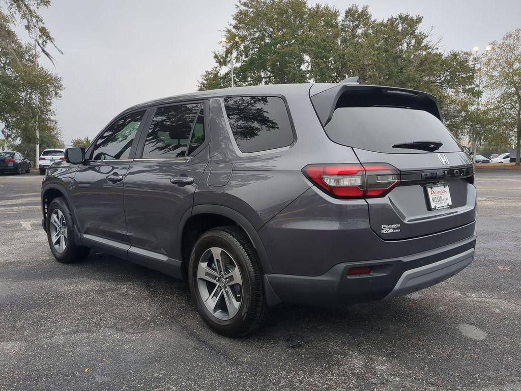 used 2025 Honda Pilot car, priced at $39,988