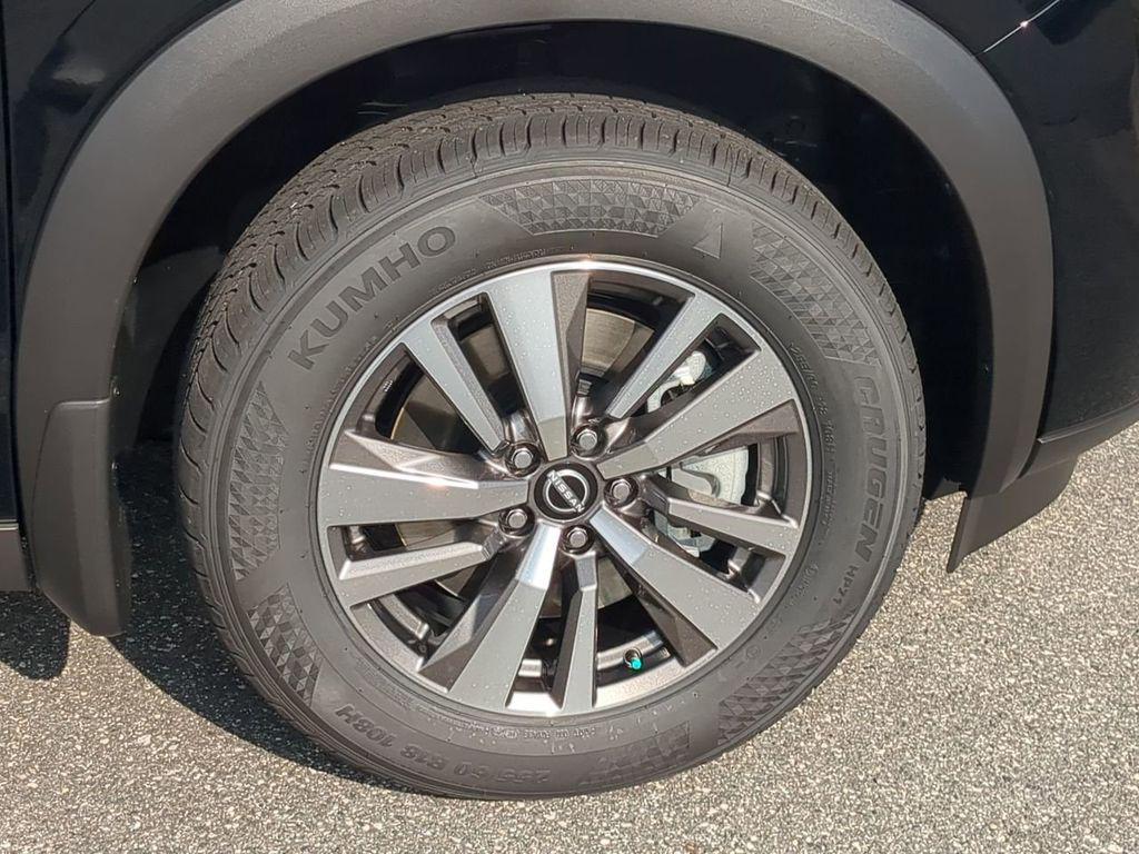 new 2025 Nissan Pathfinder car, priced at $36,334