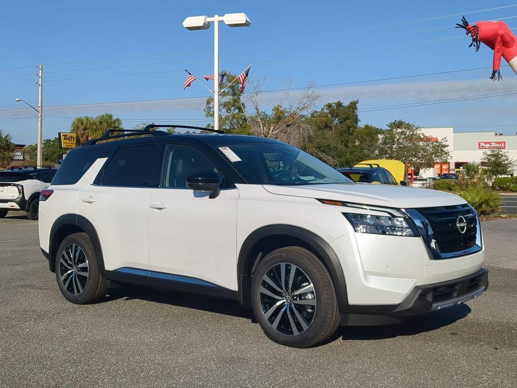 new 2025 Nissan Pathfinder car, priced at $43,656