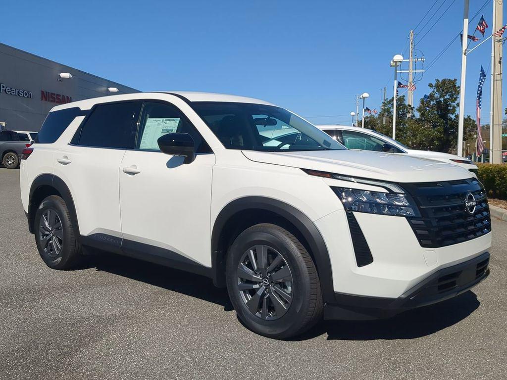 new 2026 Nissan Pathfinder car, priced at $35,697