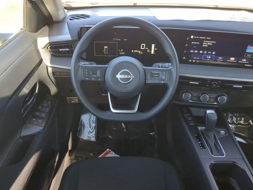 new 2026 Nissan Kicks car, priced at $24,017