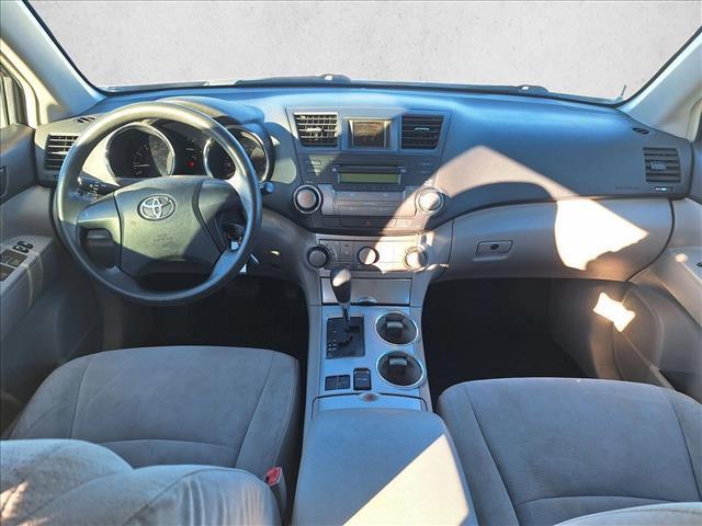 used 2012 Toyota Highlander car, priced at $11,595