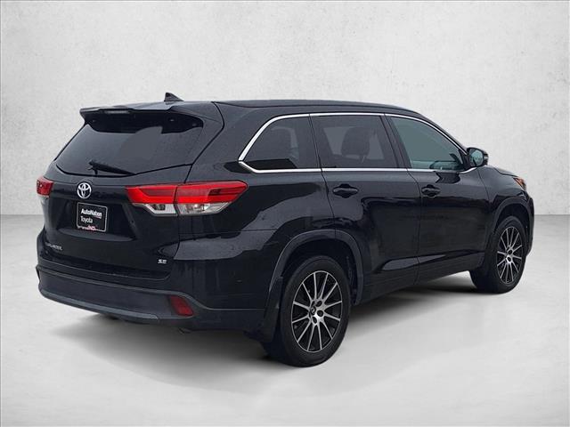 used 2018 Toyota Highlander car, priced at $22,995