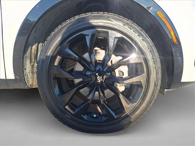 used 2022 Kia Sorento car, priced at $23,995