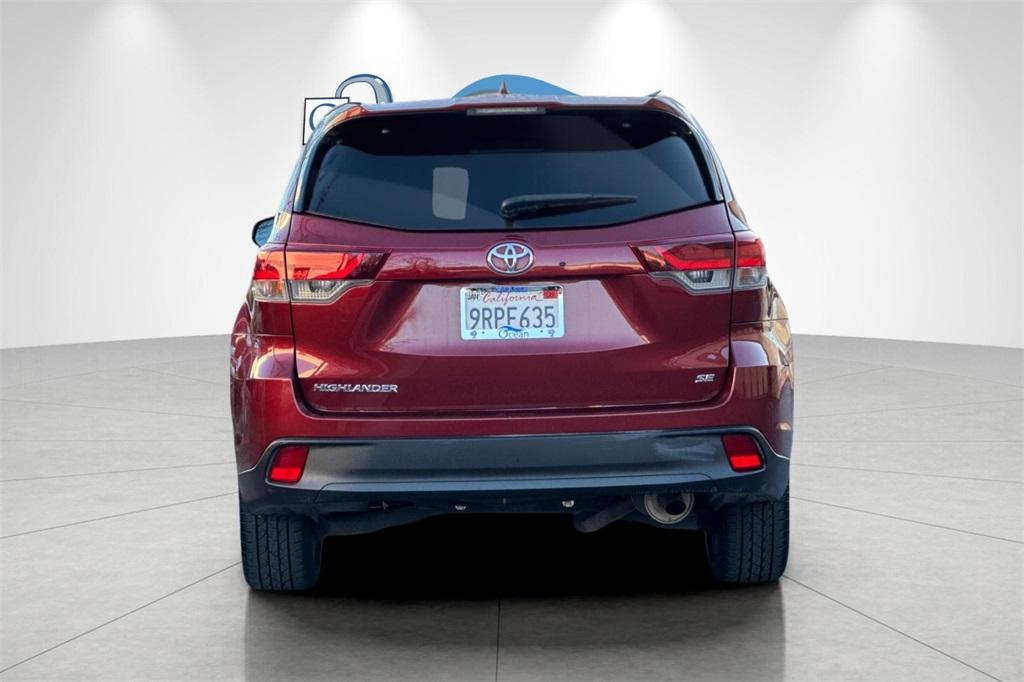 used 2019 Toyota Highlander car, priced at $25,467