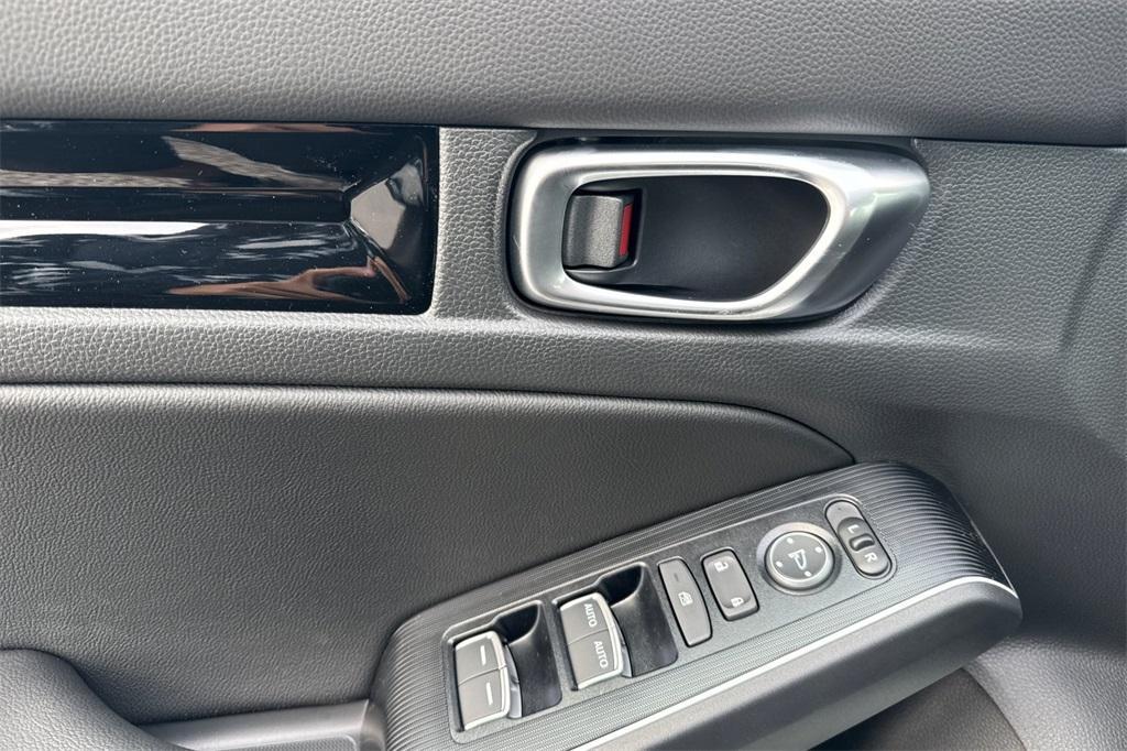 new 2026 Honda Civic Hybrid car, priced at $35,245