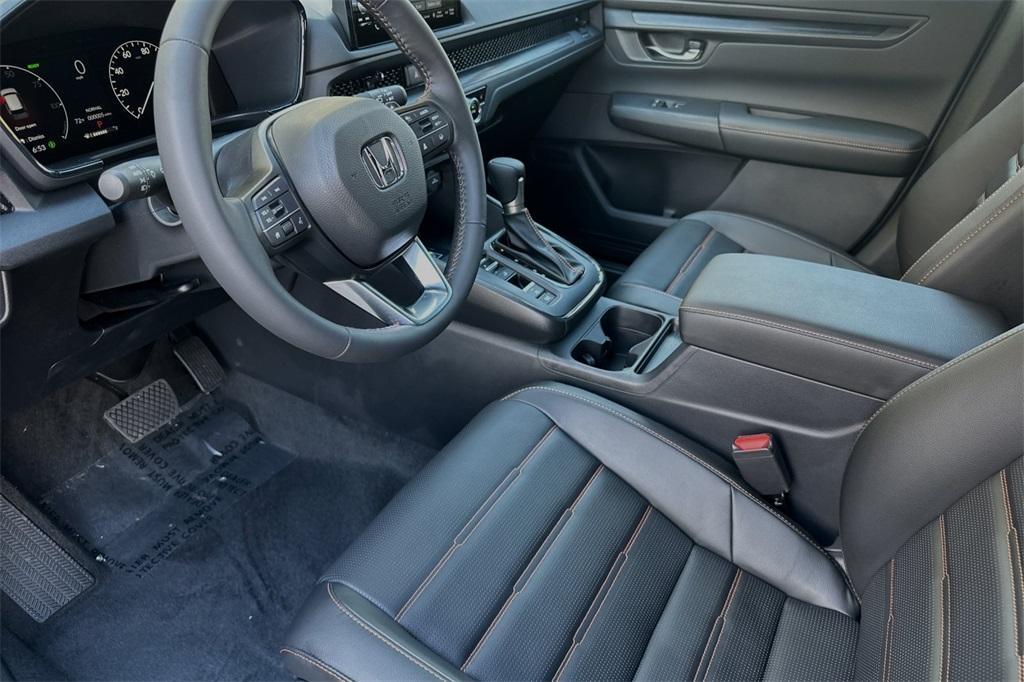 new 2025 Honda CR-V Hybrid car, priced at $37,650