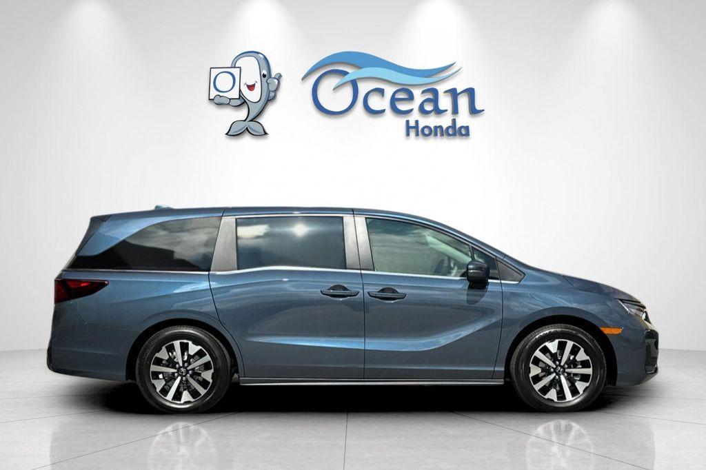 new 2026 Honda Odyssey car, priced at $44,290