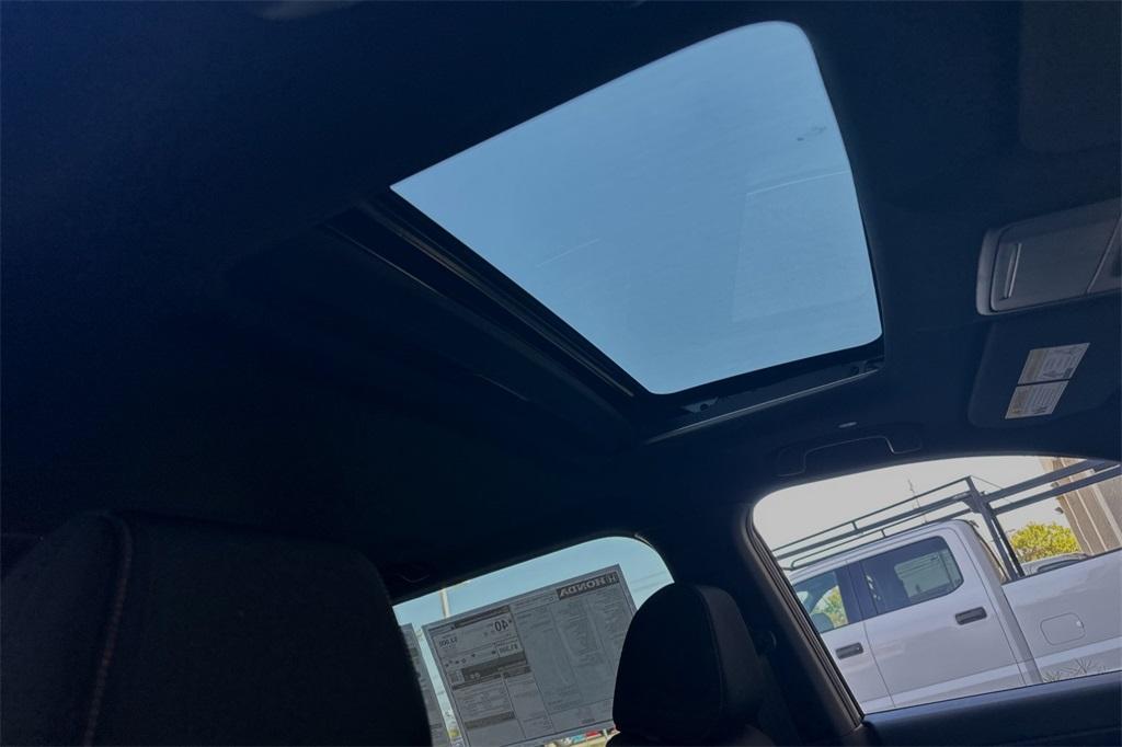 new 2025 Honda CR-V Hybrid car, priced at $36,500