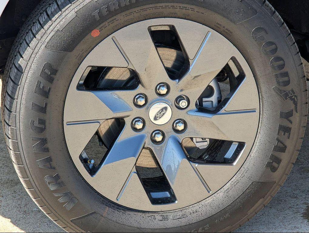 new 2025 Ford F-150 car, priced at $41,718