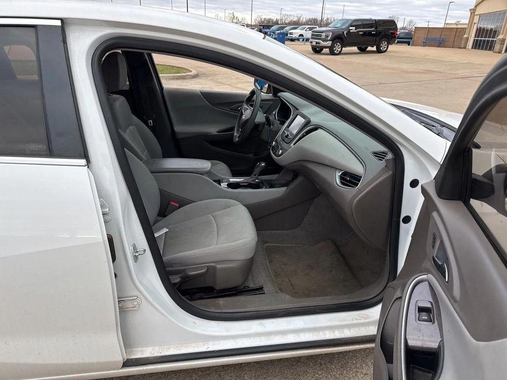 used 2016 Chevrolet Malibu car, priced at $9,479