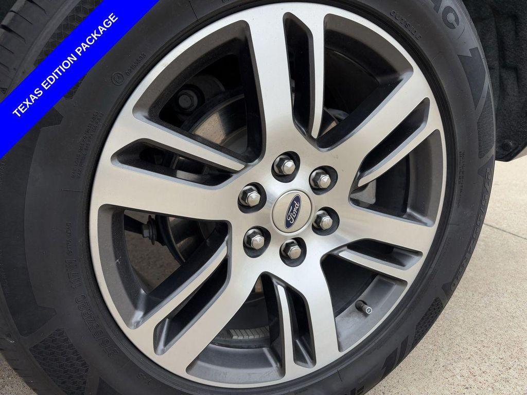 used 2022 Ford Expedition car, priced at $35,574