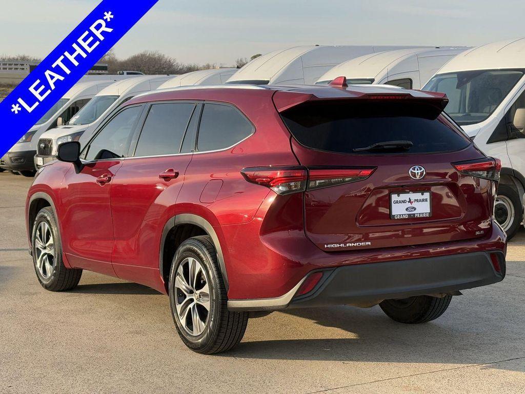 used 2020 Toyota Highlander car, priced at $23,289