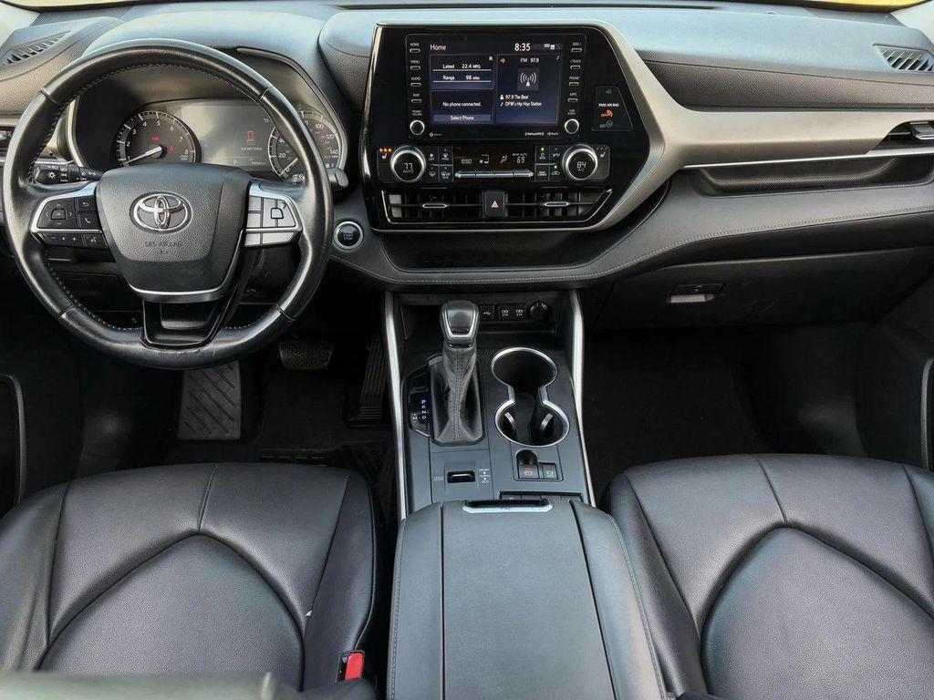 used 2020 Toyota Highlander car, priced at $23,289