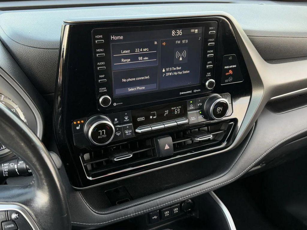 used 2020 Toyota Highlander car, priced at $23,289