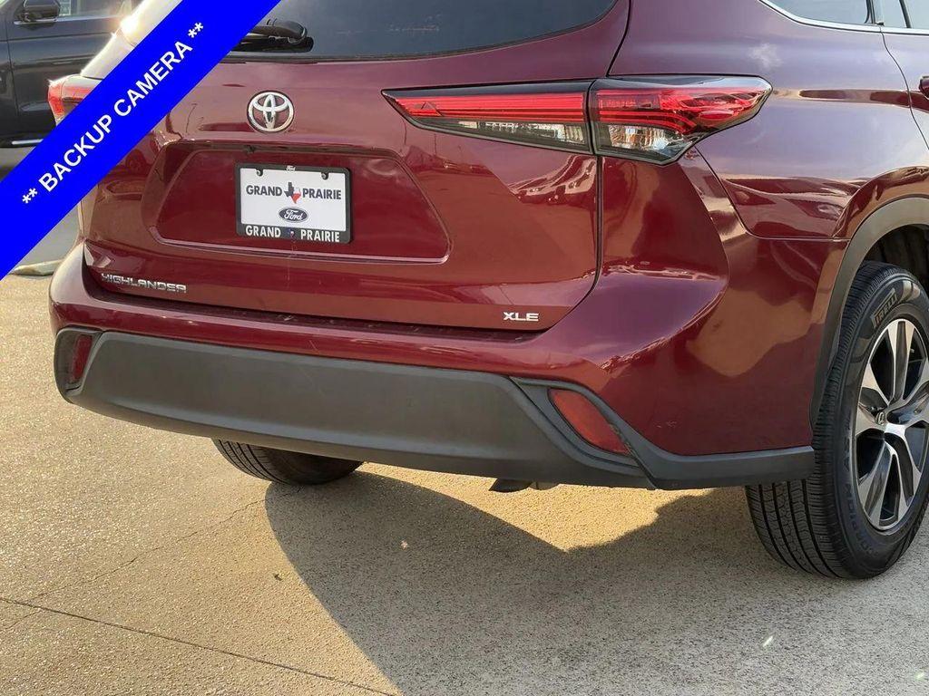 used 2020 Toyota Highlander car, priced at $23,289