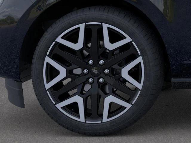 new 2025 Ford Expedition Max car, priced at $87,022