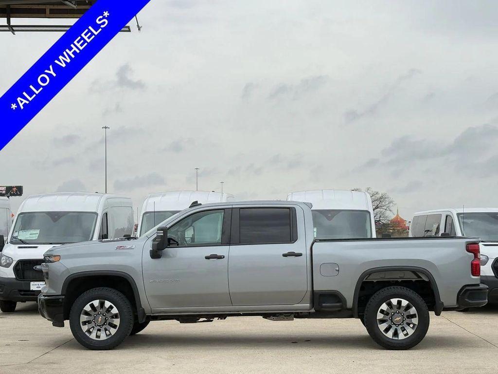 used 2024 Chevrolet Silverado 2500 car, priced at $36,422