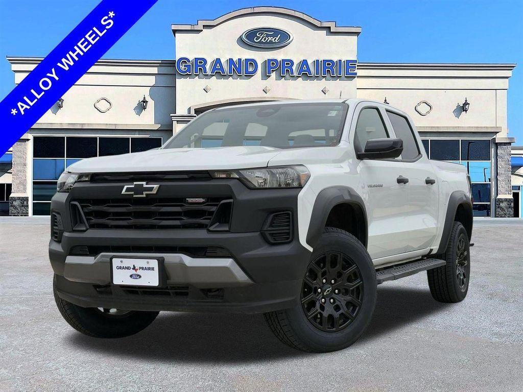 used 2024 Chevrolet Colorado car, priced at $33,400