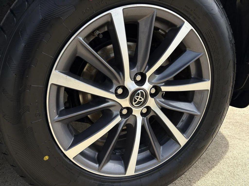 used 2018 Toyota Highlander car, priced at $19,886