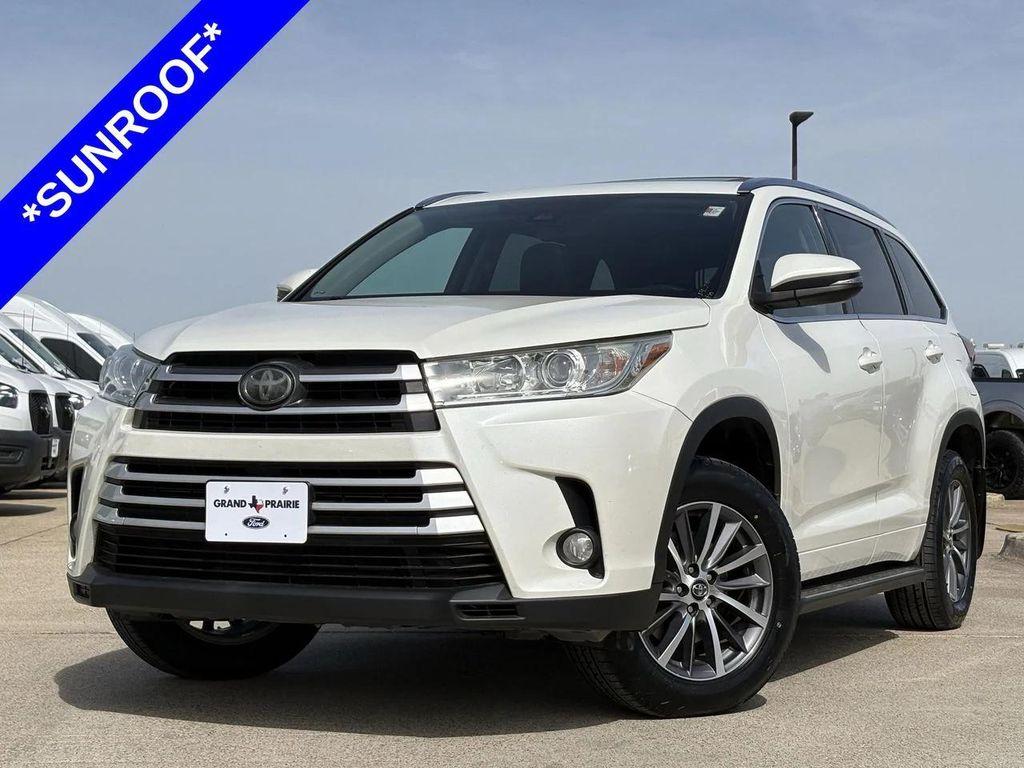 used 2018 Toyota Highlander car, priced at $19,886
