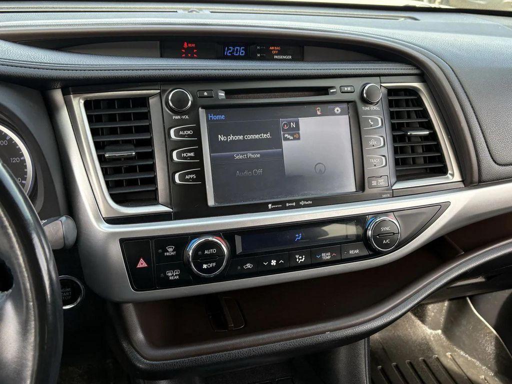 used 2018 Toyota Highlander car, priced at $19,886