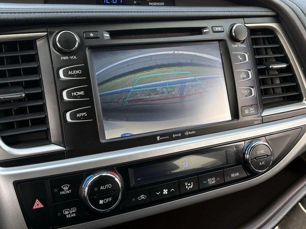 used 2018 Toyota Highlander car, priced at $19,886