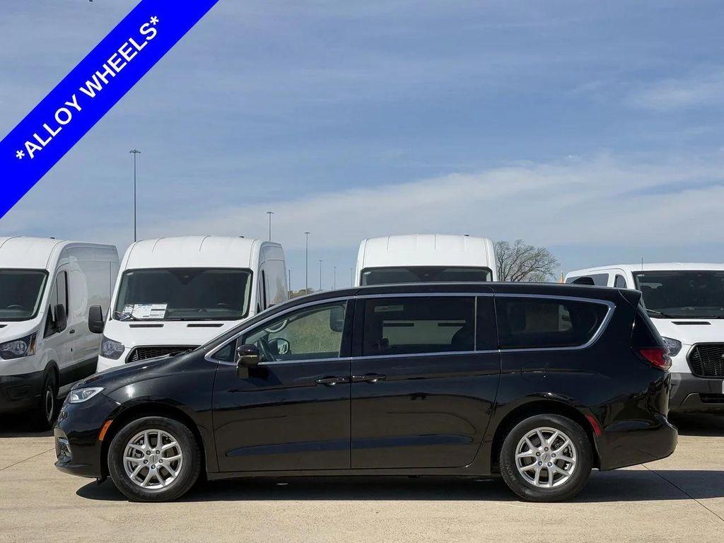 used 2023 Chrysler Pacifica car, priced at $20,431
