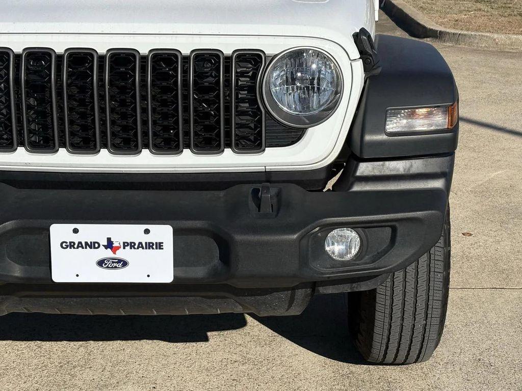 used 2025 Jeep Wrangler car, priced at $33,704