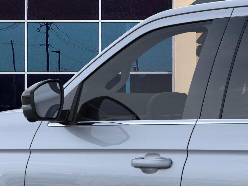 new 2025 Ford Expedition car, priced at $74,270