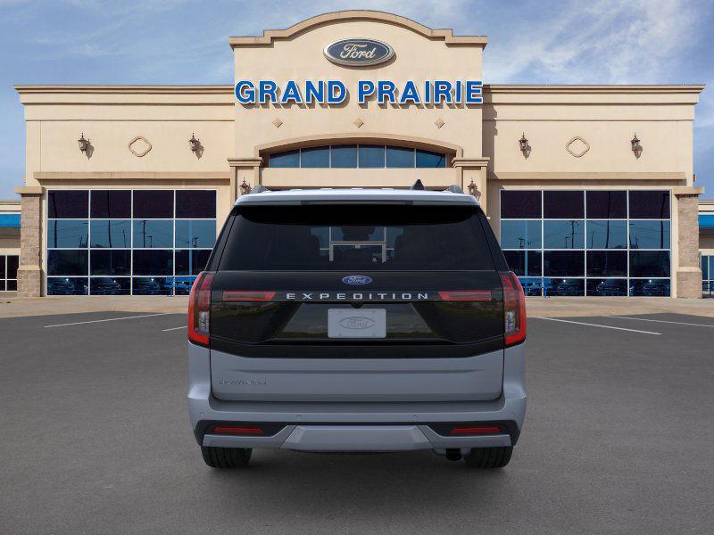 new 2025 Ford Expedition car, priced at $74,270
