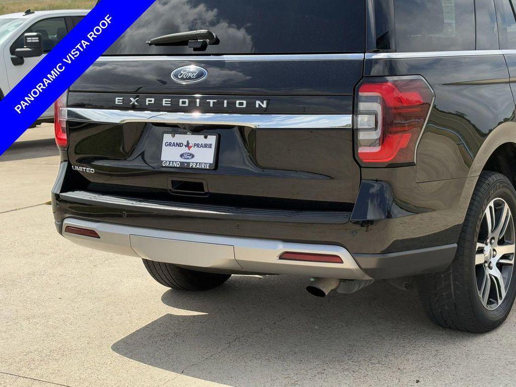 used 2022 Ford Expedition car, priced at $31,892