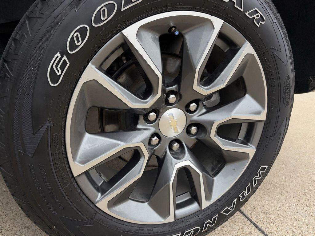 used 2024 Chevrolet Silverado 1500 car, priced at $34,301