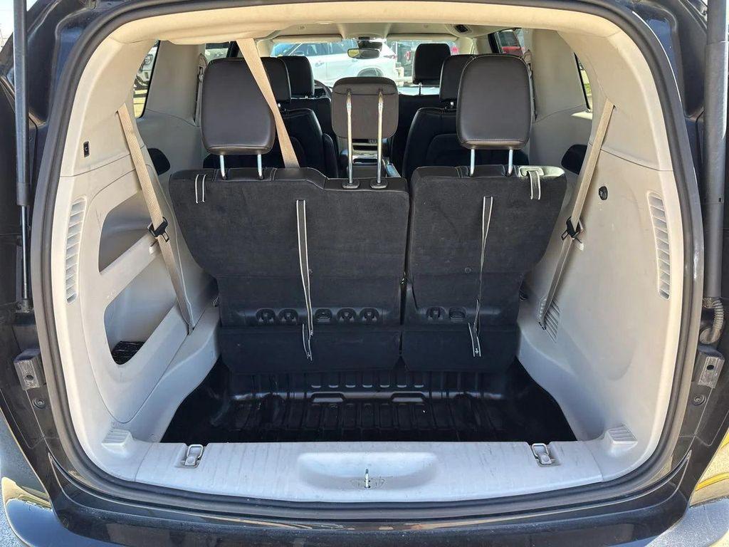 used 2023 Chrysler Pacifica car, priced at $21,627