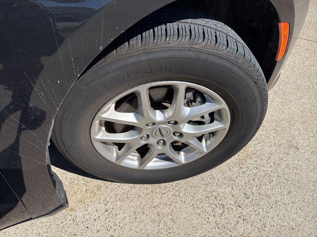 used 2023 Chrysler Pacifica car, priced at $21,627