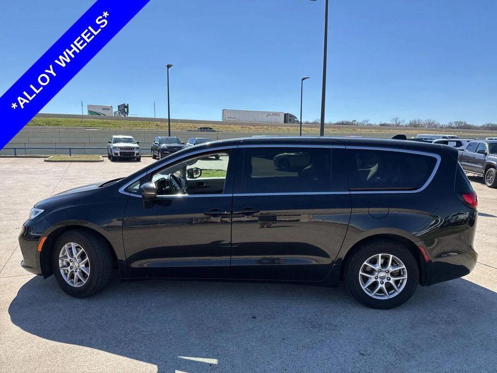 used 2023 Chrysler Pacifica car, priced at $21,627