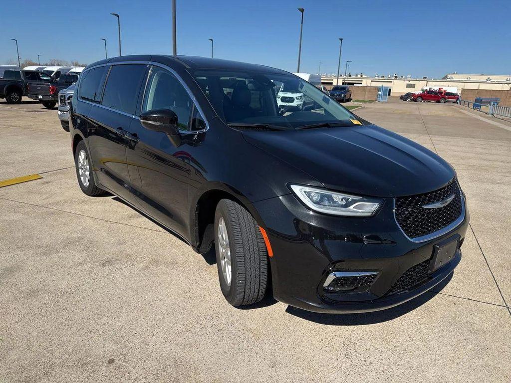 used 2023 Chrysler Pacifica car, priced at $21,627