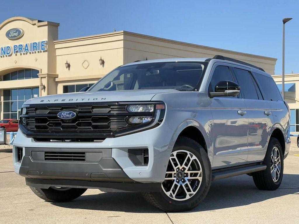 new 2025 Ford Expedition car, priced at $63,114