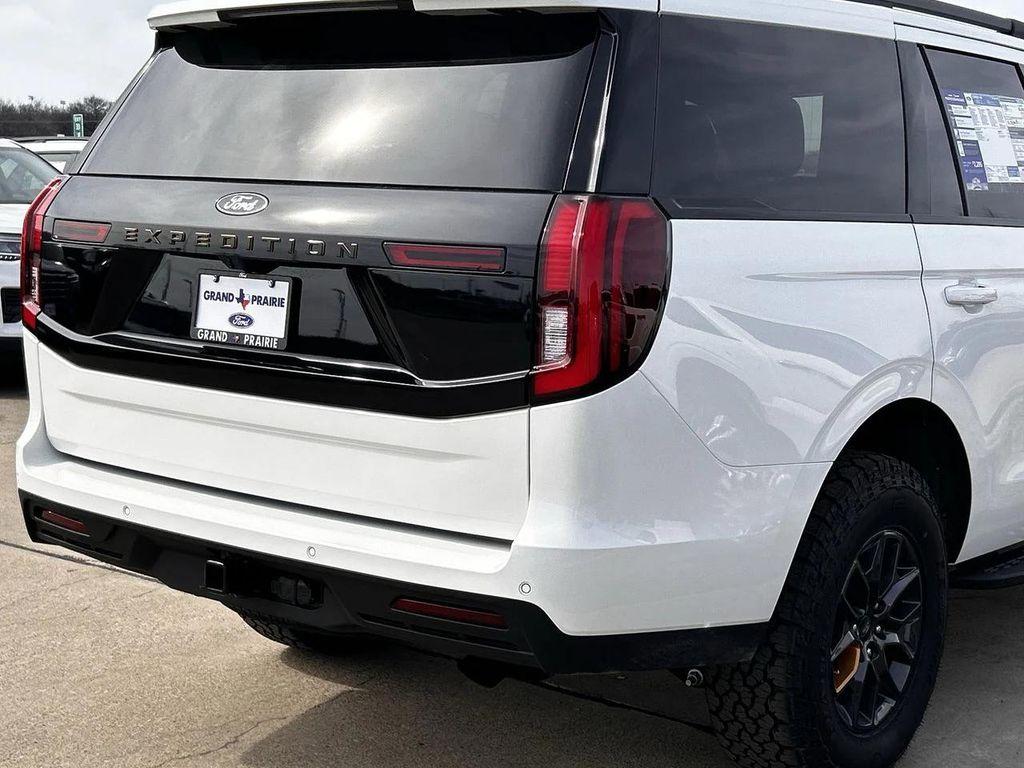 new 2026 Ford Expedition car, priced at $81,002