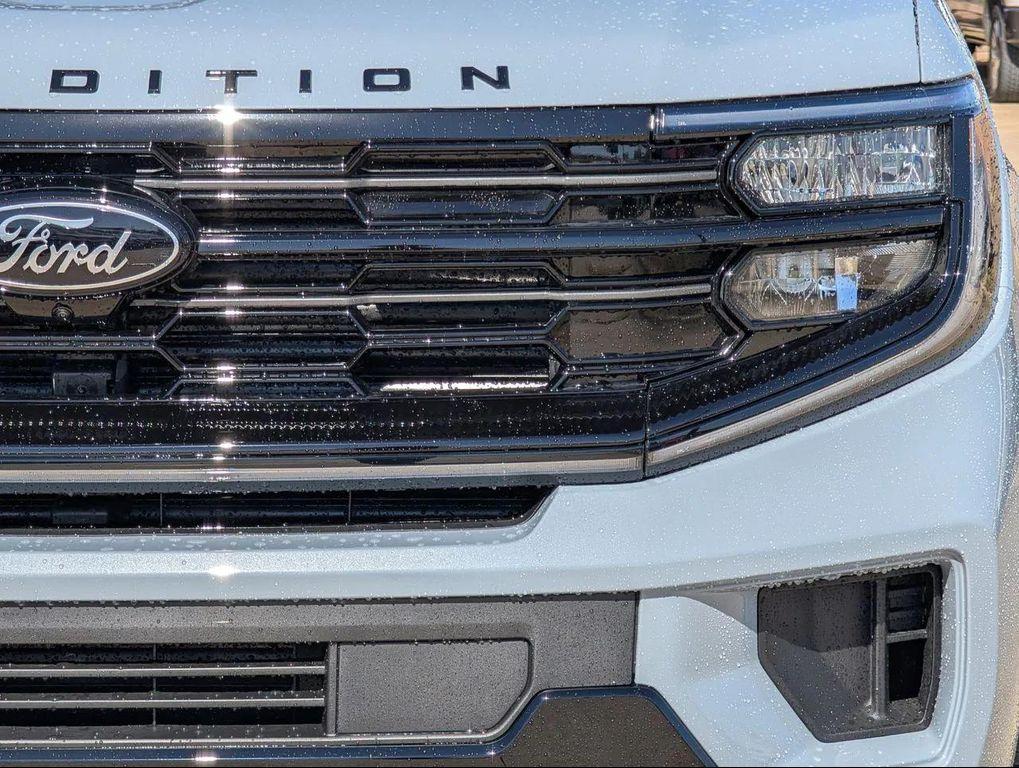 new 2026 Ford Expedition car, priced at $75,961